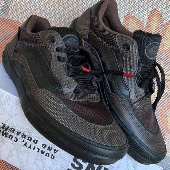 Vans WMNS Wayvee
(Justin Henry) Coffebean
VN0A5JIA8AC
Sneakers G - Picture 8 of 16